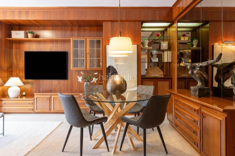 Planta baja en calle de galileu 341 jardí privat amb espai verd únic i amb pàrquing en Terrassa