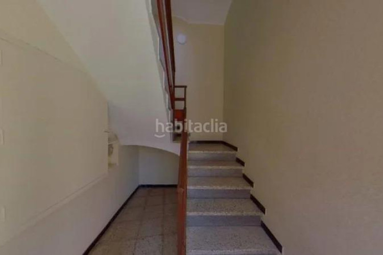 Piso  de 4 habitaciones en Zona Esportiva Terrassa