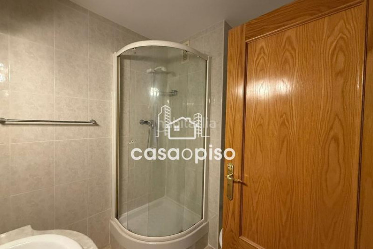 Piso amplio piso reformado en Can Roca. 3 dormitorios, 2 baños y terraza de 12 m. vistas espectaculares. ideal para tu familia. no lo d en Terrassa