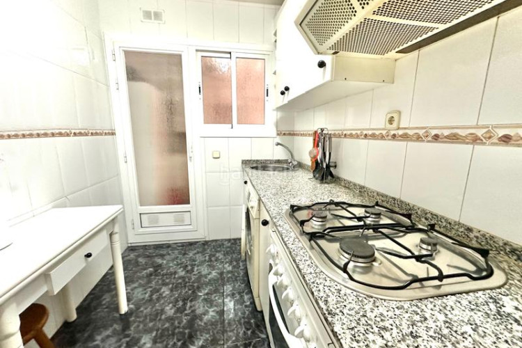 Piso  con 4 dormitorios y balcón en Sant Pere Nord Terrassa