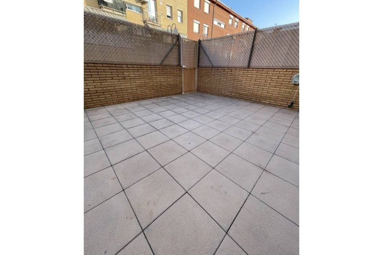 Les Arenes - La Gru00EDpia  Can Montllor