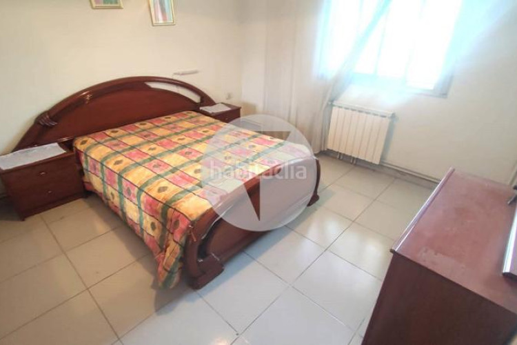 Casa encantadora casa independiente en Can Parellada, perfecta para dos familias en Terrassa