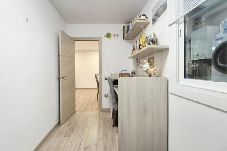Planta baja  totalmente reformada de 3 hab tocando torrebonica en Terrassa