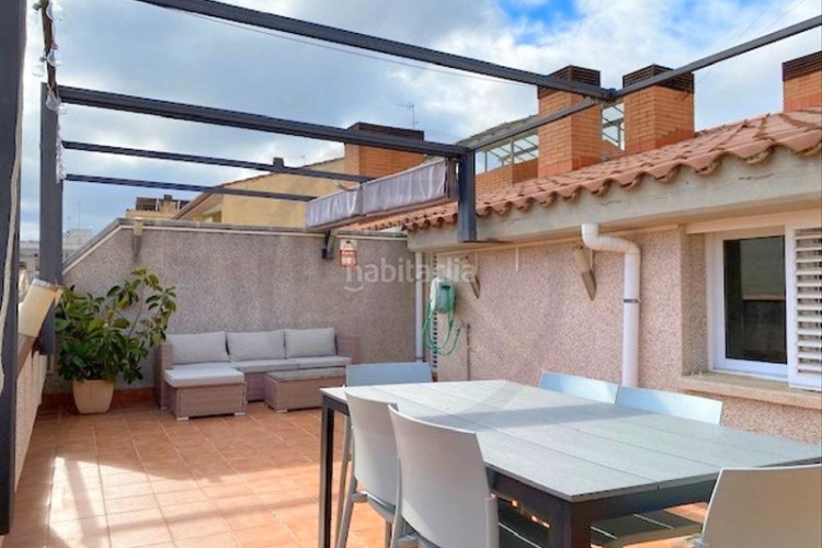 Dúplex gran terraza y con parking incluido! en Can Palet Terrassa