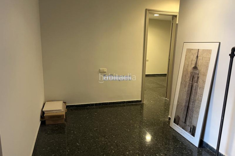 Piso excelente piso en vallparadis con balcon y terraza. en Terrassa