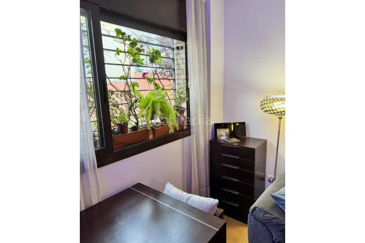 Piso bonito piso en venta listo para entrar a vivir, tocando avda. barcelona. en Terrassa