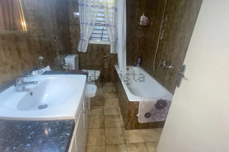 Casa independiente en carretera de Rellinars