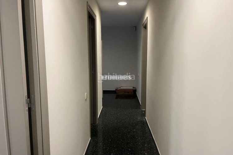 Piso excelente piso en vallparadis con balcon y terraza. en Terrassa