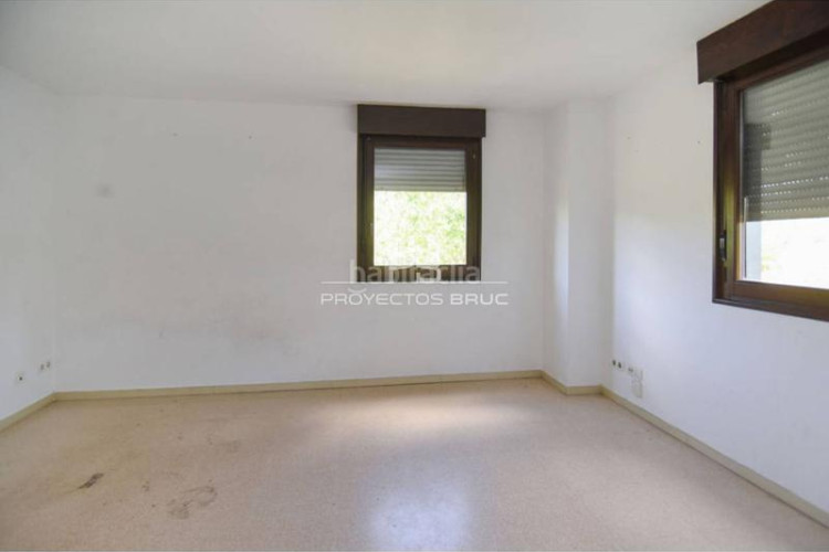 Piso  en venta en Can Roca Terrassa