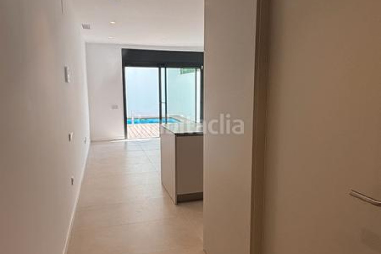 Casa en carrer de las navas de tolosa 87 exclusiva casa a estrenar con piscina privada en Terrassa
