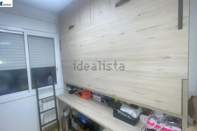 Piso en plaza del Mestre Serrat