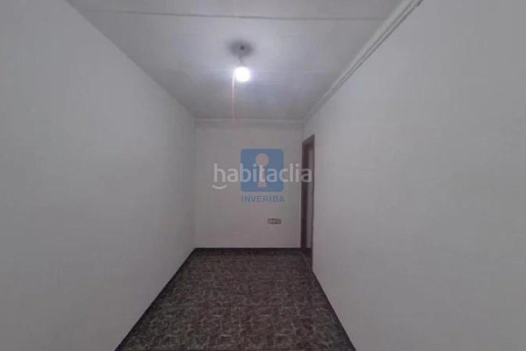 Piso inmueble ilegalmente okupado situado en la calle felip ii, 22, 11, , barcelona en Terrassa