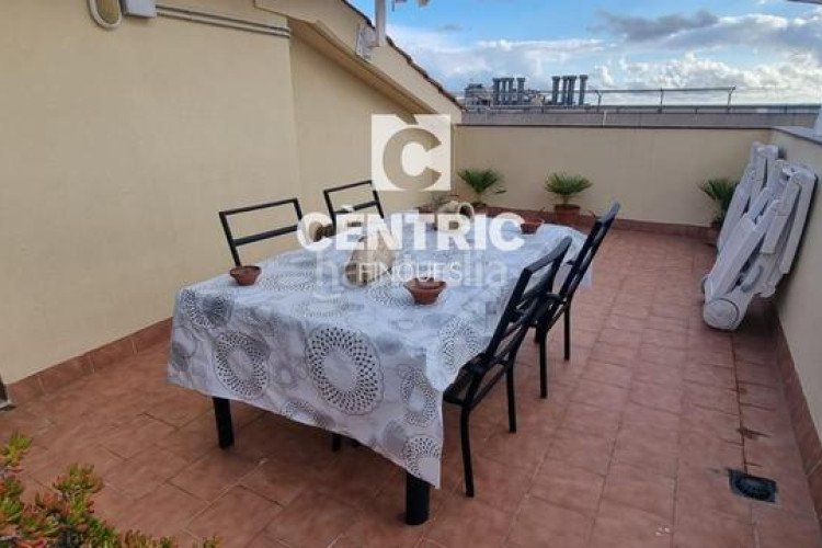 Piso dúplex 3 habt estudio pk en Les Arenes - La Grípia - Can Montllor Terrassa