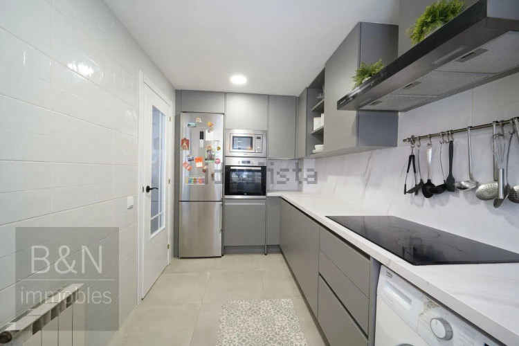 Dúplex en Barrio Zona Esportiva