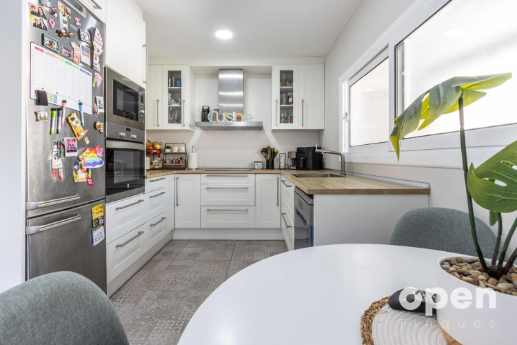 Marinel.lo Bosch, Cementiri Vell