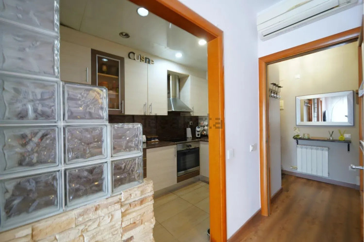DÚPLEX EN EXCLUSIVA CON TERRAZA PRIVADA Y PLAZA DE GARAJE – UN HOGAR PARA VIVIRLO