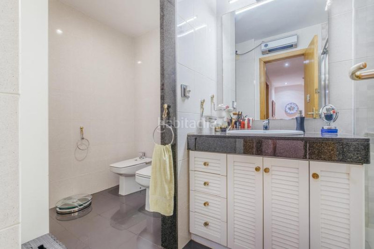 Casa adosada  en venta en can aurell en Terrassa