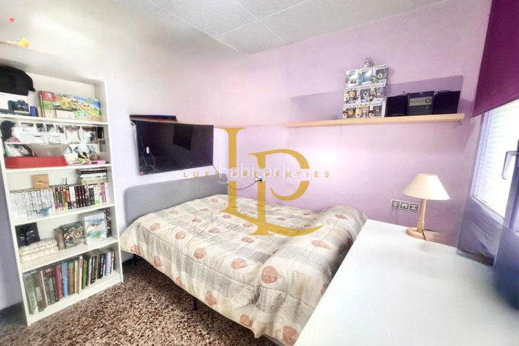 Ático en venta ático de tres habitaciones y amplias terrazas con vistas panoramicas en Terrassa