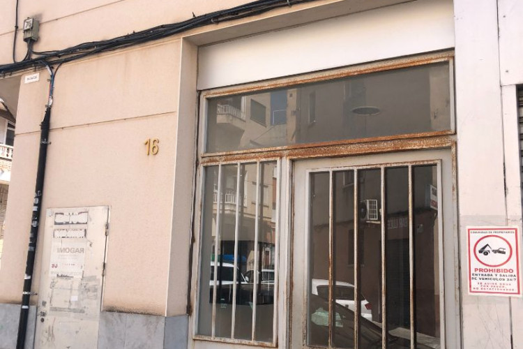 Carrer de Mossu00E8n Tatcher, Sant Pere Nord