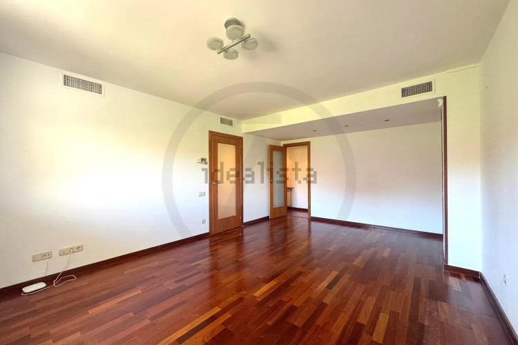 Piso en plaza del Vapor Ventalló