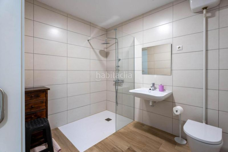 Casa  143 m2 amb pati 40 m2 sud i garatge per 2 cotxes en Terrassa