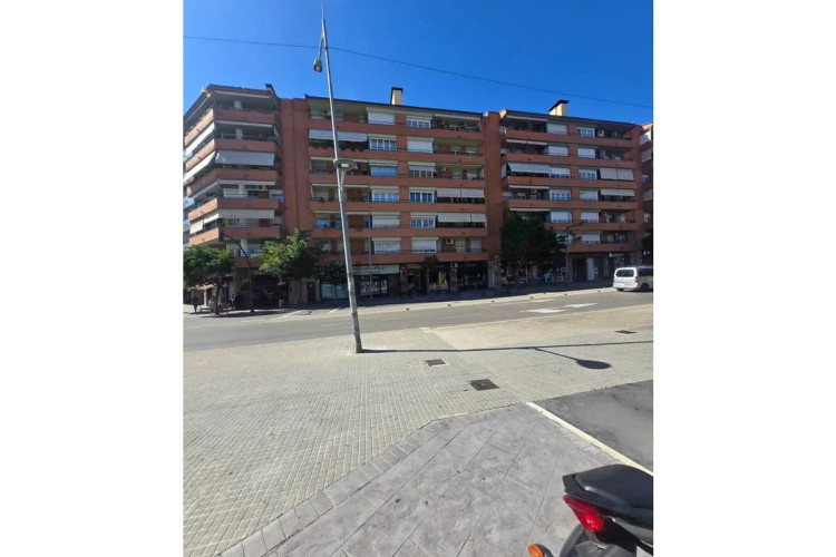 Piso en avenida de Josep Tarradellas