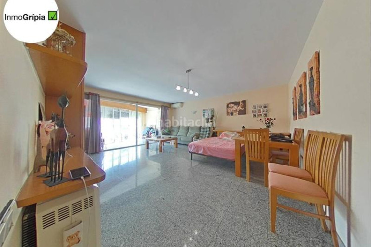 Piso  en venta en les arenescan montllorla grípia08227 en Terrassa