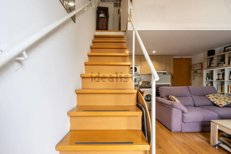 Piso en calle de Garcia Humet, 33
