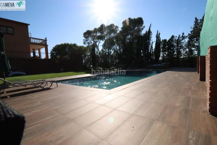 Casa única e impresionante finca a 4 vientos con piscina y jardin en Terrassa