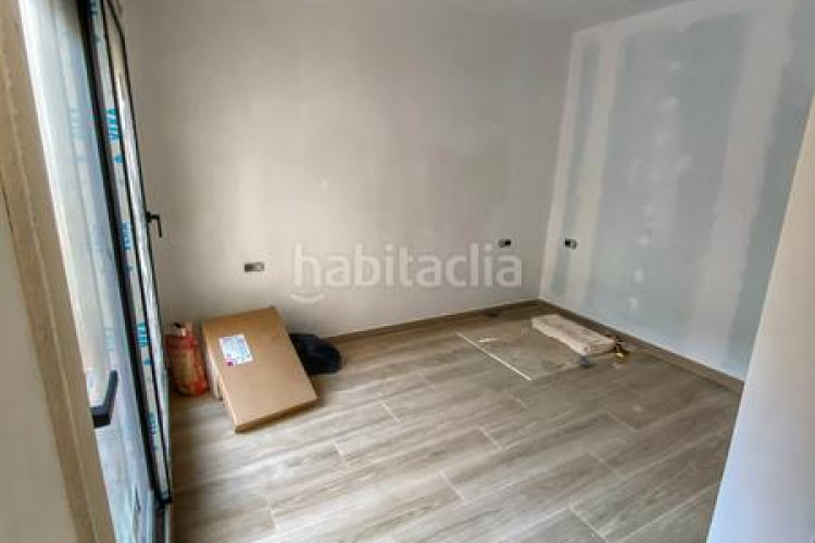 Planta baja obra nueva de 3 habitaciones con patio en Terrassa