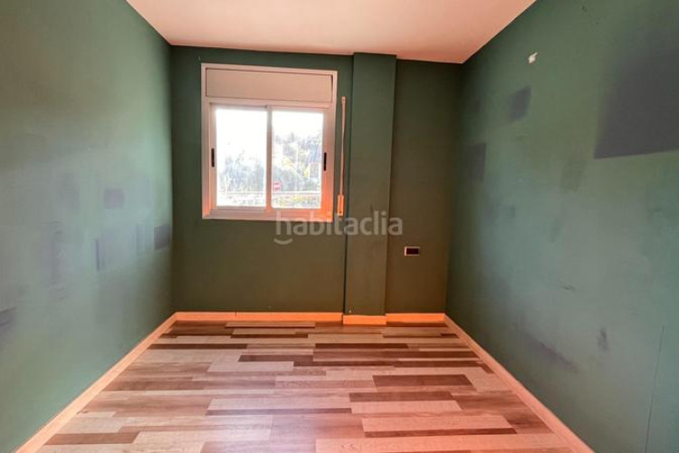 Chalet casa con piscina y vistas en zona residencial en Terrassa