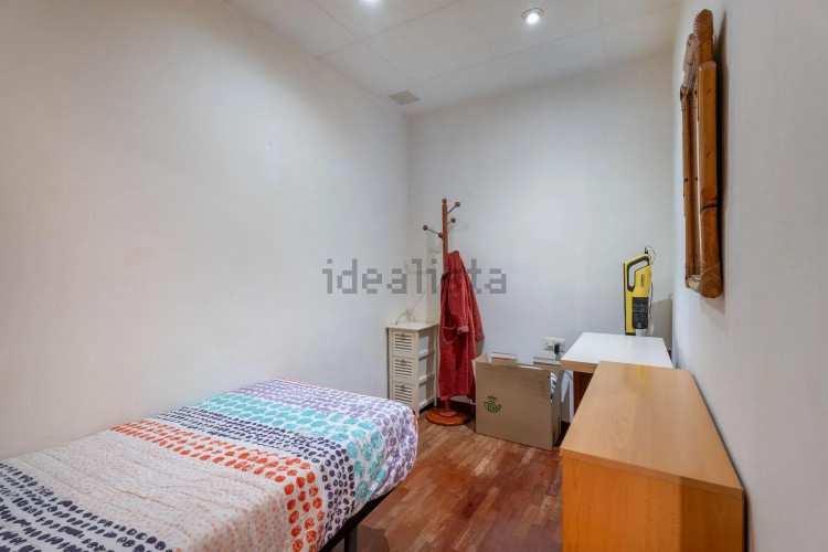 Chalet adosado en calle de Pau Claris