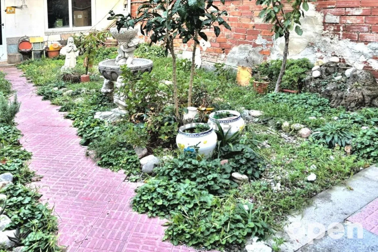 Chalet en calle d'Àngel Guimerà