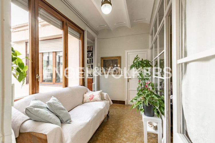 Apartamento vive en el corazón con historia, estilo y todo el confort actual en Terrassa