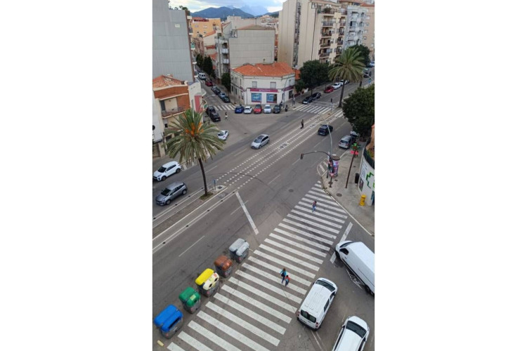 Poetesa Capara, Sant Pere Nord