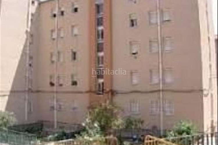 Piso oferta flash! piso de 65 m a reformar en grupo montserrat, en Terrassa