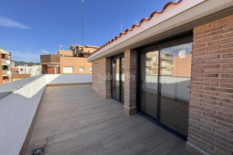 Dúplex en catalunya 74 dúplex de obra nueva e estrenar en sant pere en Terrassa