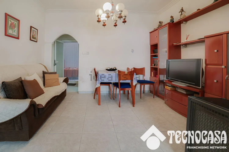 Chalet adosado en calle Renaixement
