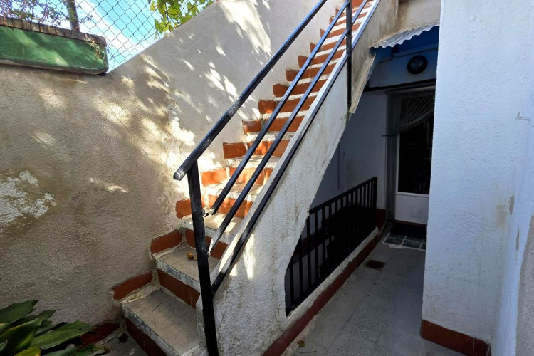Carrer de la Mare de Du00E9u de la Fuencisla, Ca n'Anglada