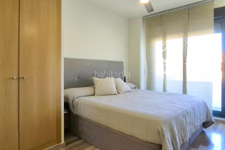 Piso edifici residencial blau cel de 3 hab con terraza 12 m2 sur 2 piscinas, gimnasio, conserjeria y mas en Terrassa