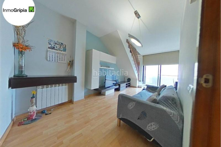 Dúplex piso en venta en les arenescan montllorla grípia08227 en Terrassa