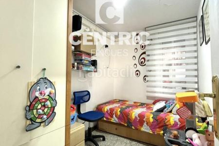 Piso torrent den pere parres, piso de 4habs. 2 wc en Terrassa