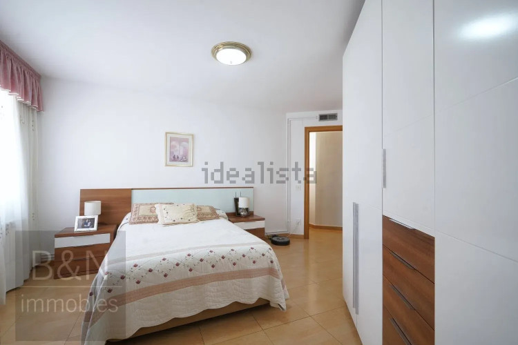 Amplia vivienda de ensueño en una ubicación privilegiada con 4 dormitorios y patio interior