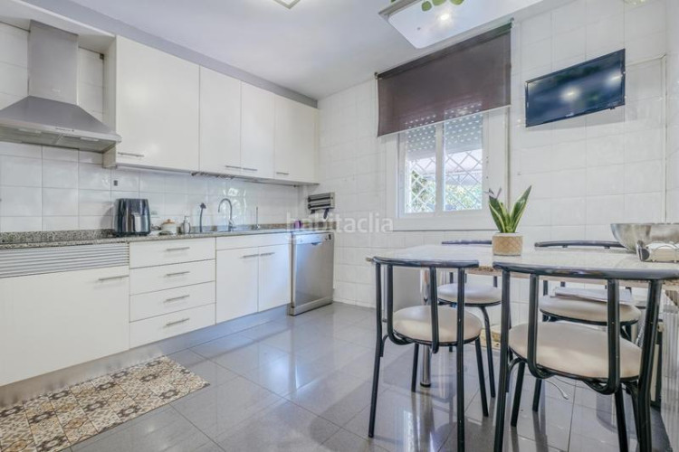 Casa adosada  en venta en can aurell en Terrassa