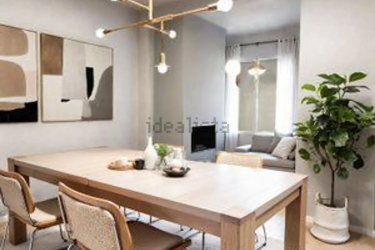 Chalet adosado en calle de Lleida