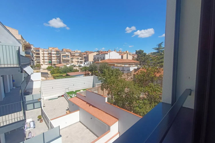 Dúplex en Carrer Transversal, 181