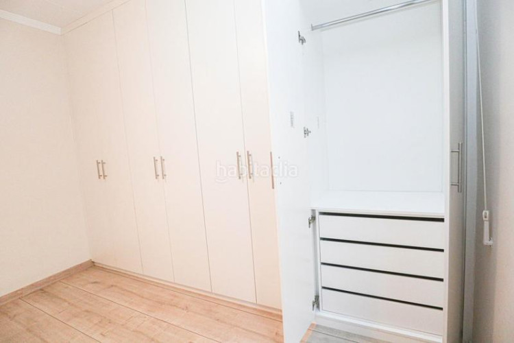 Piso Can Palet. amplia planta baja de 2habs. + 1lav. en Terrassa