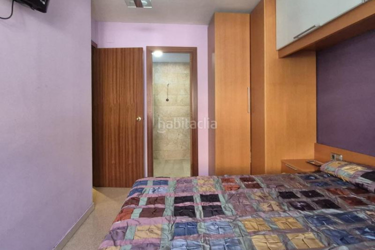 Piso pis de 4 hab amb parquing i espectacular de traster 25 m2 a la gripia en Terrassa