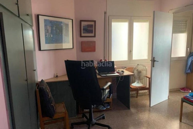 Piso  en venta en escola industrialplaça de catalunya en Terrassa
