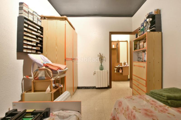 Casa amplia casa en La Maurina con garaje y terraza en Terrassa